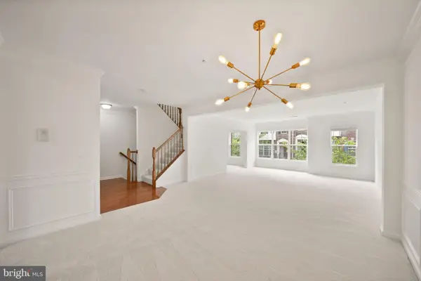 2289 Kew Gardens Dr, WOODBRIDGE, VA 22191