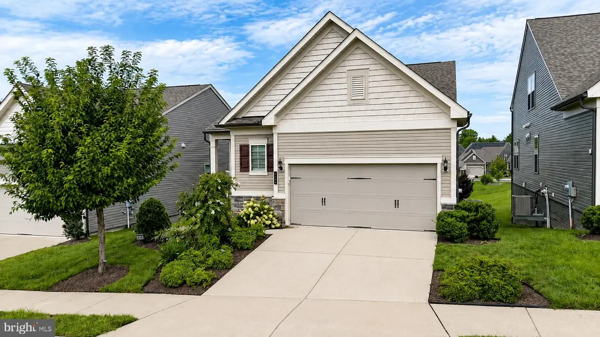 6840 Gerber Daisy Ln, Haymarket, VA 20169 - #1