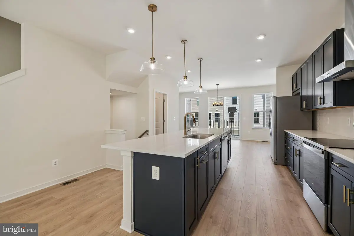 18018 Alicia Ave, Dumfries, VA 22026 - #1