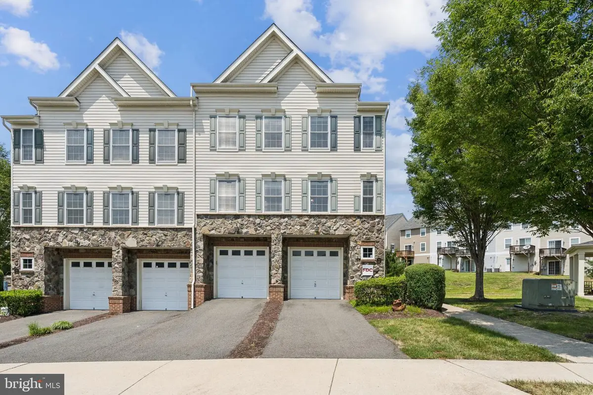 2807 Chinkapin Oak Ln, Woodbridge, VA 22191 - #1