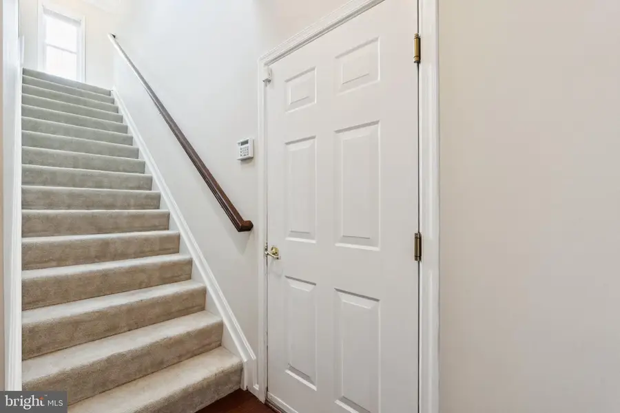 2807 Chinkapin Oak Ln, Woodbridge, VA 22191 - #2