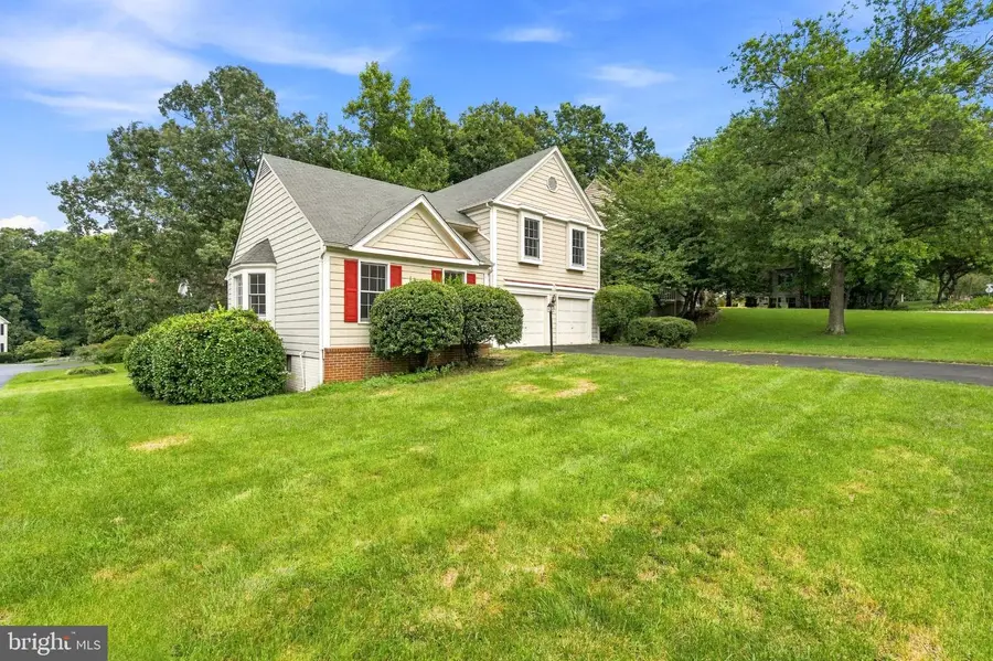4354 Chambord Ln, Woodbridge, VA 22192 - #2