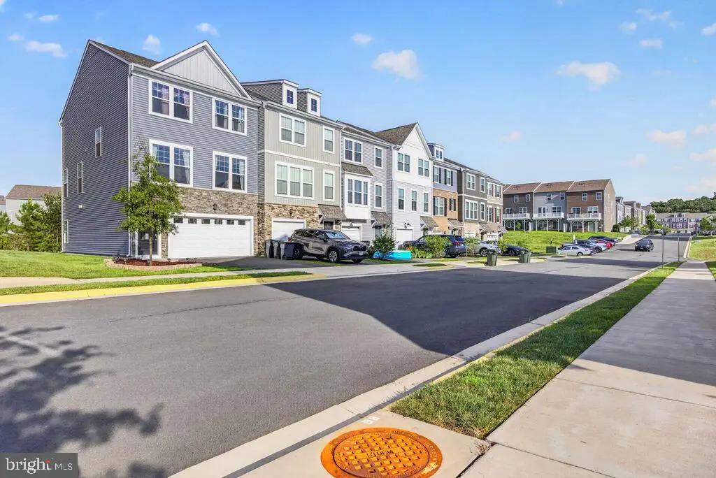 10537 Waterbury Woods Way, Manassas, VA 20112 - #1