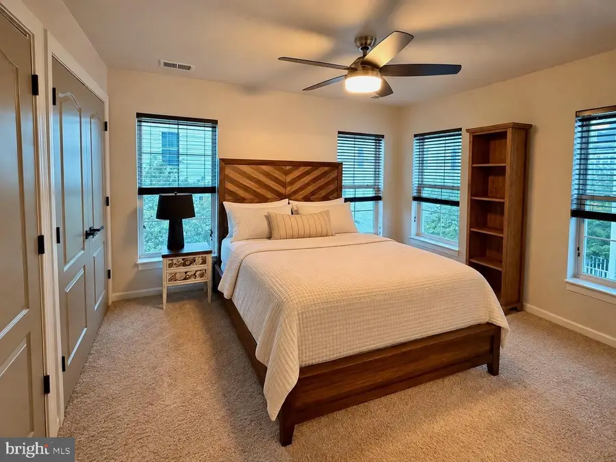 8114 Essex Grove Way #6, Manassas, VA 20111 - #2
