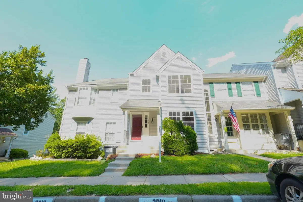 3910 Marquis Pl, Woodbridge, VA 22192 - #1