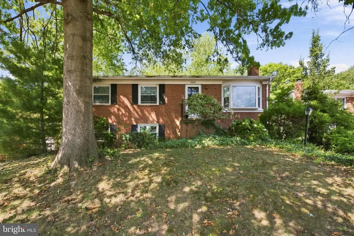 5256 Medwick Ct, Woodbridge, VA 22193 - #1