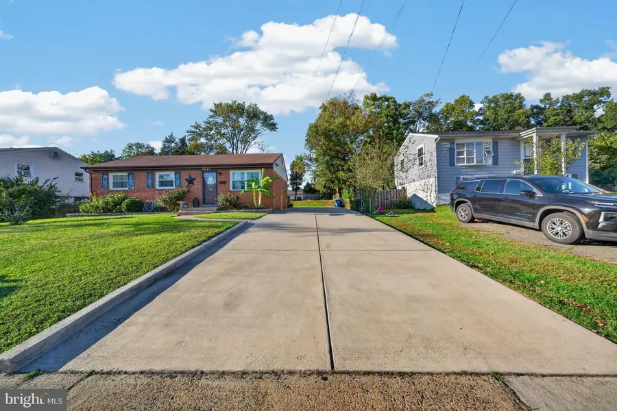 9626 Norfolk St, Manassas, VA 20109 - #2