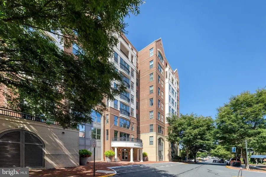 485 Harbor Side St #204, Woodbridge, VA 22191 - #2