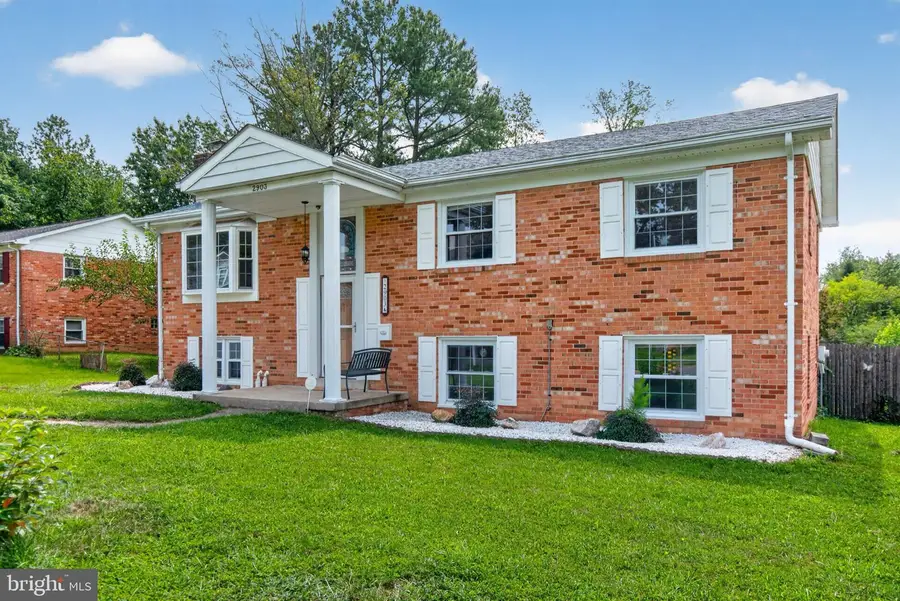 2903 Adams St, Woodbridge, VA 22193 - #2
