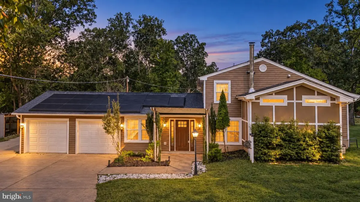 12010 Falling Creek Dr, Manassas, VA 20112 - #1
