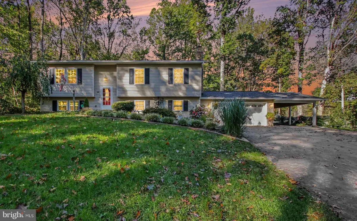 8804 Doug Dr, Nokesville, VA 20181 - #1
