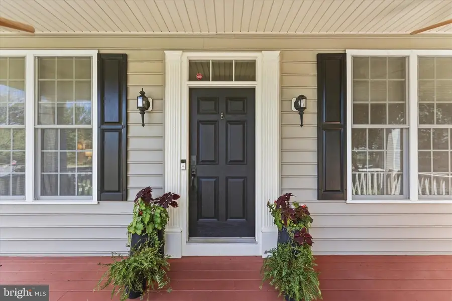 15553 Admiral Baker Cir, Haymarket, VA 20169 - #3