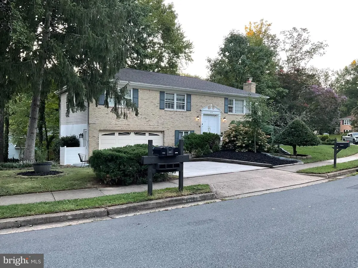 15904 Fairway Dr, Dumfries, VA 22025 - #1