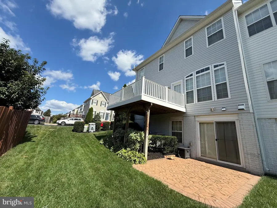 6238 Lawson Dr, Haymarket, VA 20169 - #2