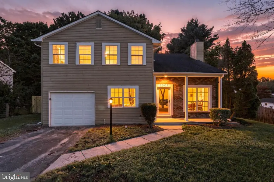 5807 Portland Dr, Woodbridge, VA 22193 - #2