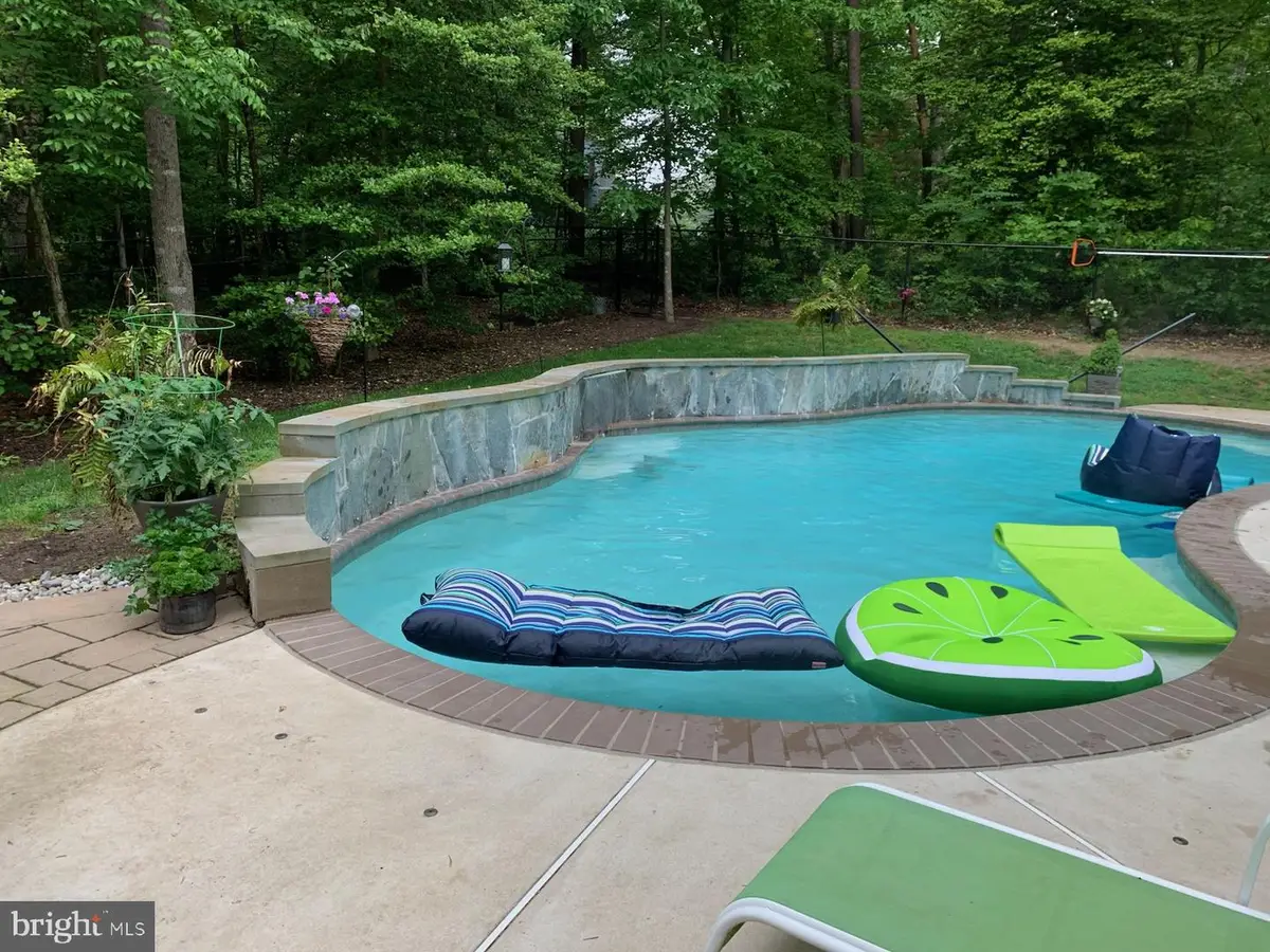 7235 Token Valley Rd, Manassas, VA 20112 - #1