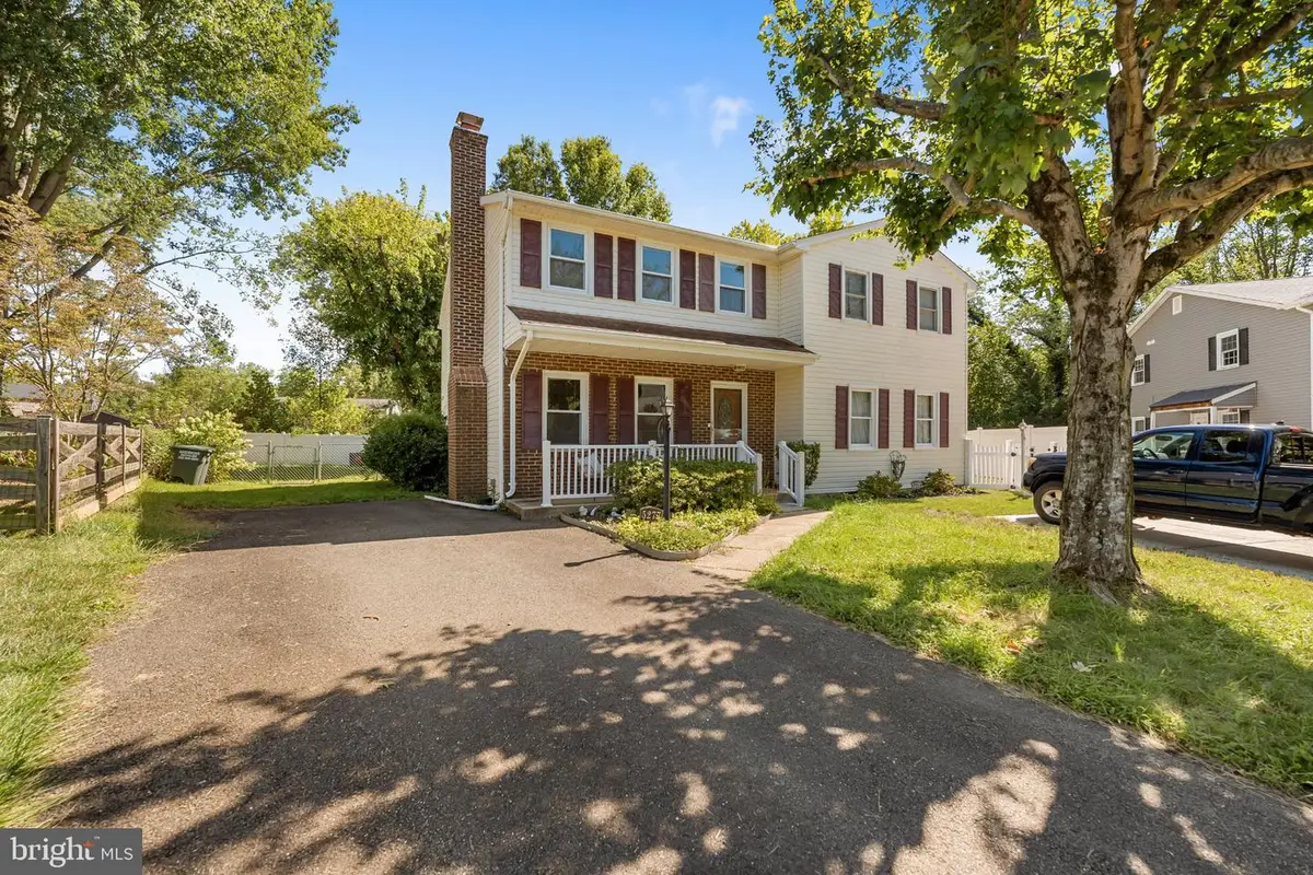 5277 Miles Ct, Woodbridge, VA 22193 - #1