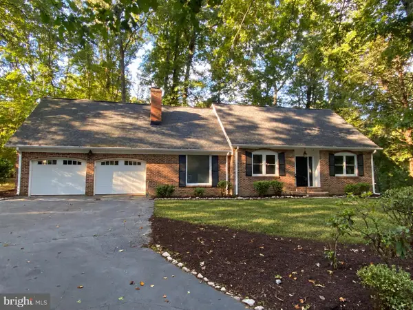 8021 Whitting Dr, MANASSAS, VA 20112