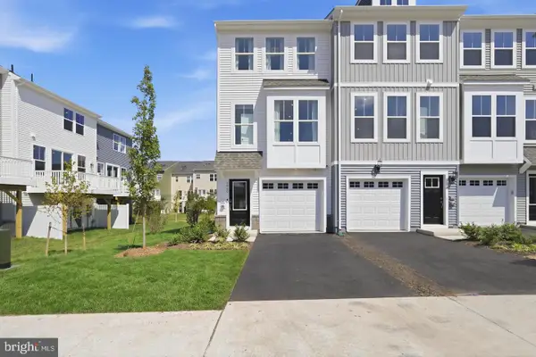 10796 Pennywell Garden Rd, MANASSAS, VA 20112