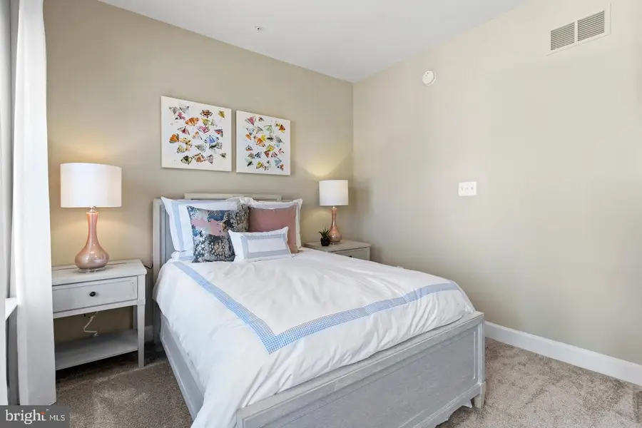 14100 Onyx St, Woodbridge, VA 22193 - #3