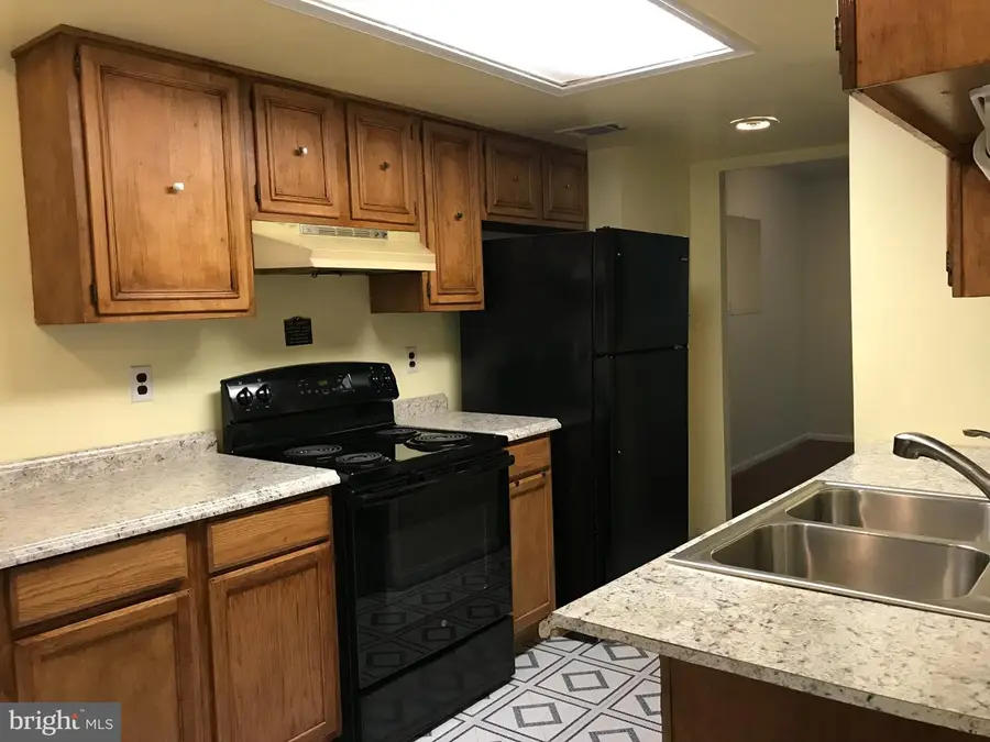 1950 Mayflower Dr, Woodbridge, VA 22192 - #2