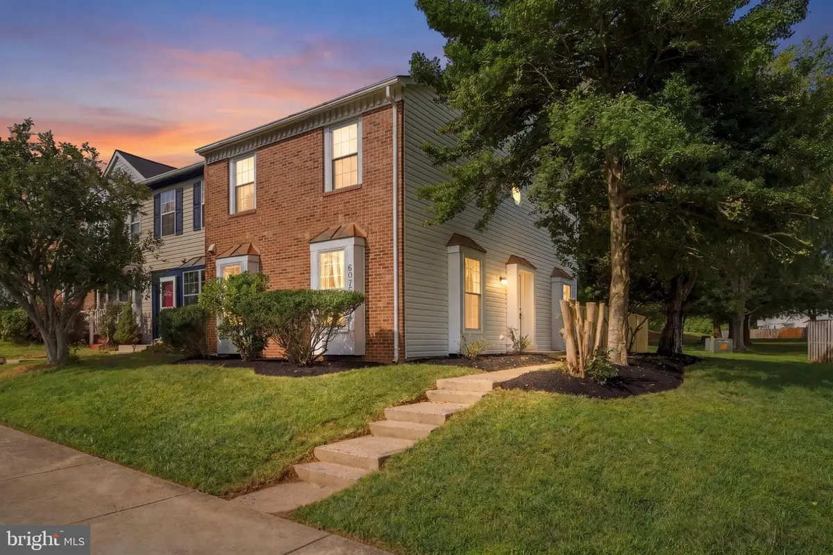 6073 Trident Ln, Woodbridge, VA 22193 - #1