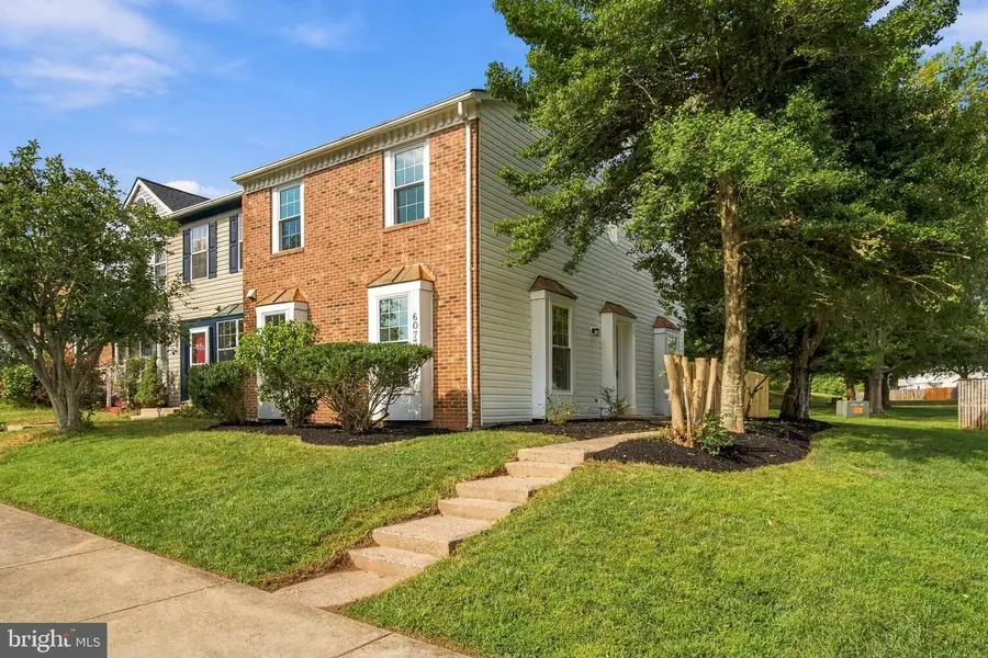6073 Trident Ln, Woodbridge, VA 22193 - #2
