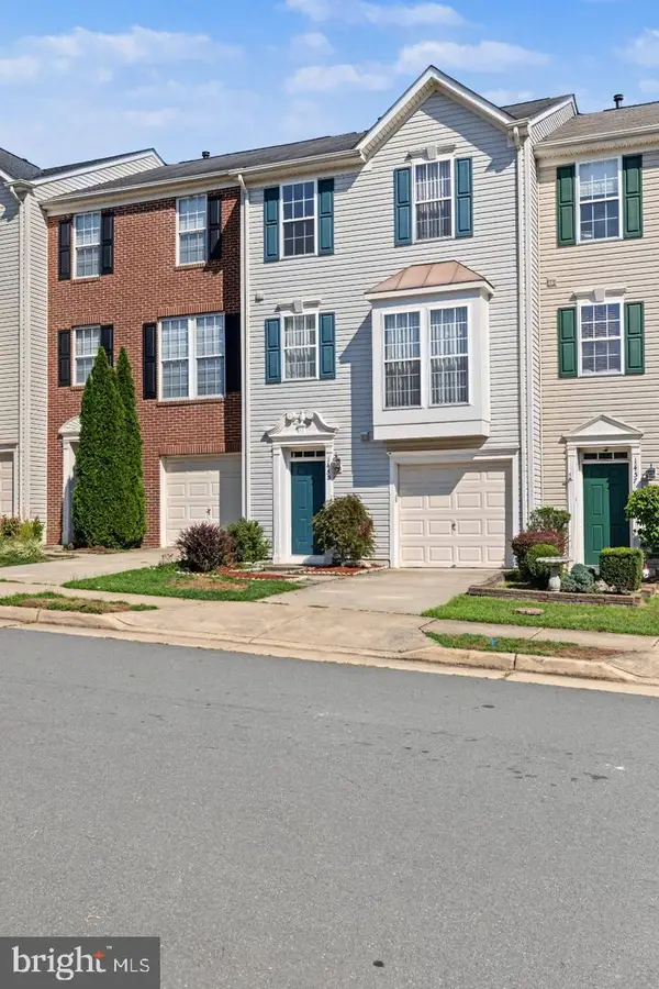 1455 Fawn Hollow Ln, WOODBRIDGE, VA 22191
