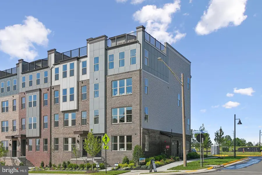 8568 Lovelace St #120, Manassas, VA 20109 - #2