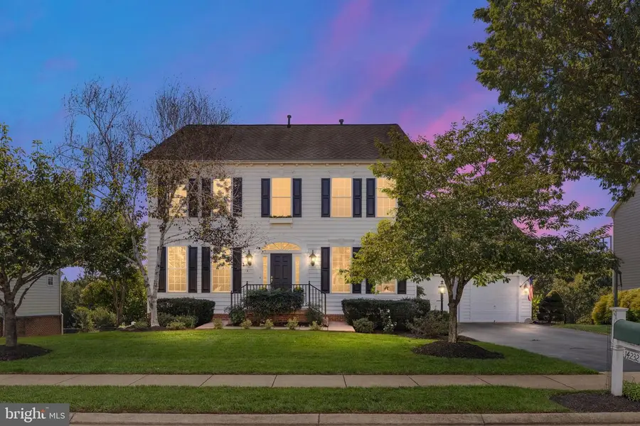 14232 Snickersville Dr, Gainesville, VA 20155 - #2
