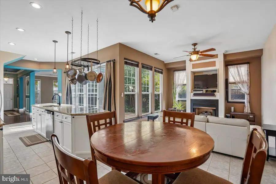 807 Monument Ave, Woodbridge, VA 22191 - #3