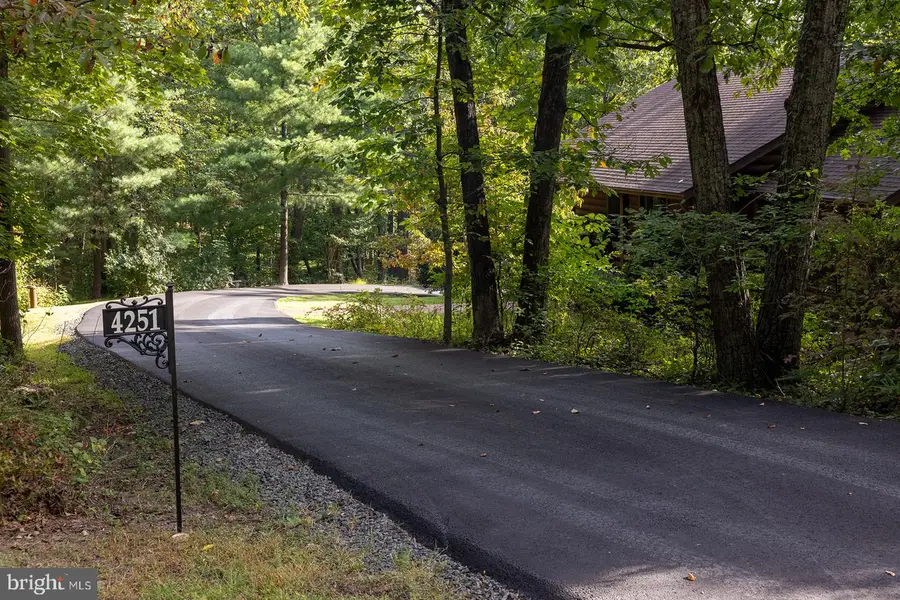 4251 Bear Hollow Trl, Haymarket, VA 20169 - #2