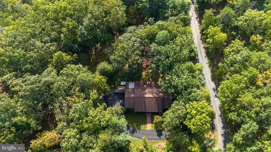4251 Bear Hollow Trl, Haymarket, VA 20169 - #3