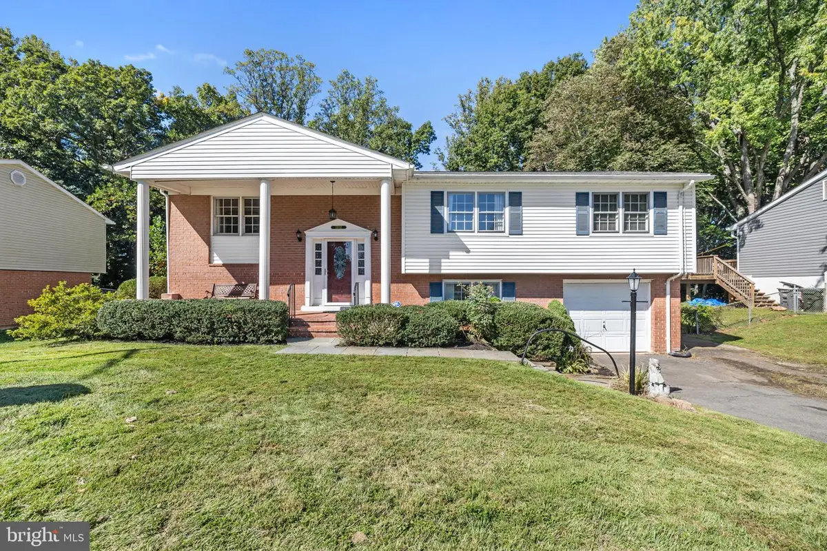 13532 Delaney Rd, Woodbridge, VA 22193 - #1