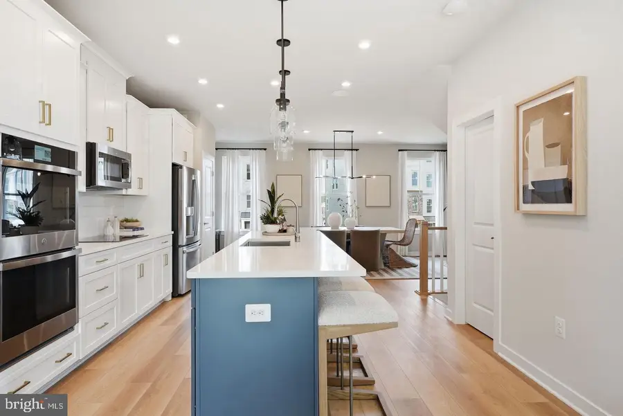 8749 Noether St, Manassas, VA 20109 - #3