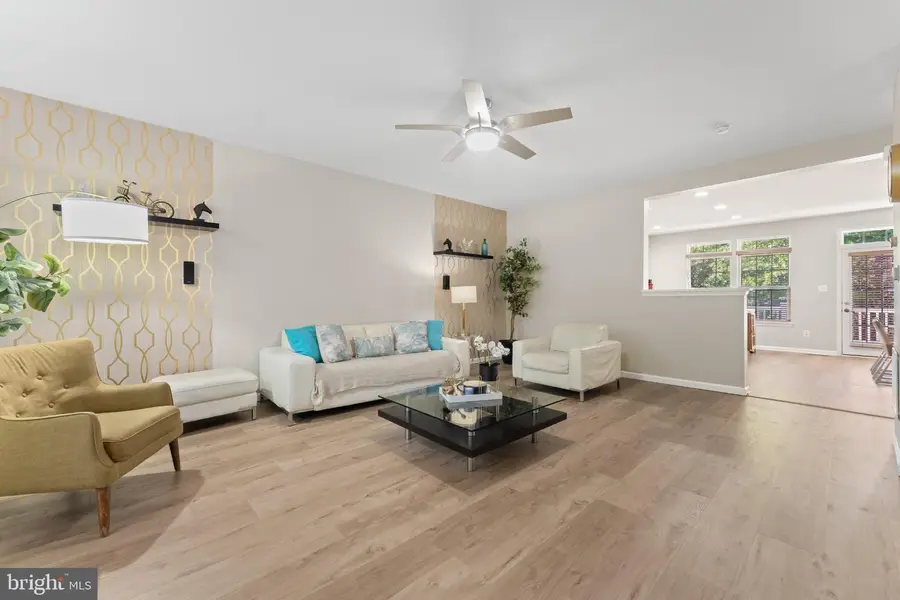 2359 Merseyside Dr, Woodbridge, VA 22191 - #3
