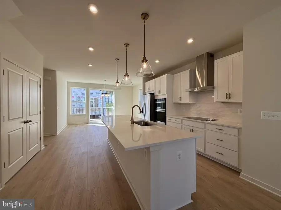18060 Alicia Ave, Dumfries, VA 22026 - #2