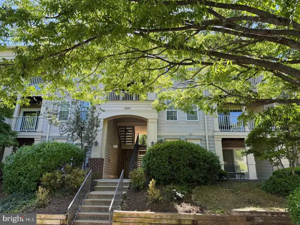 1025 Gardenview Loop #301, WOODBRIDGE, VA 22191