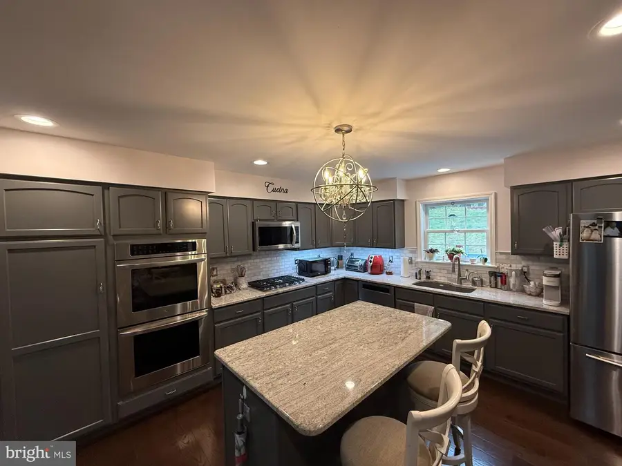 7065 Raleigh Tavern Dr, Manassas, VA 20112 - #2