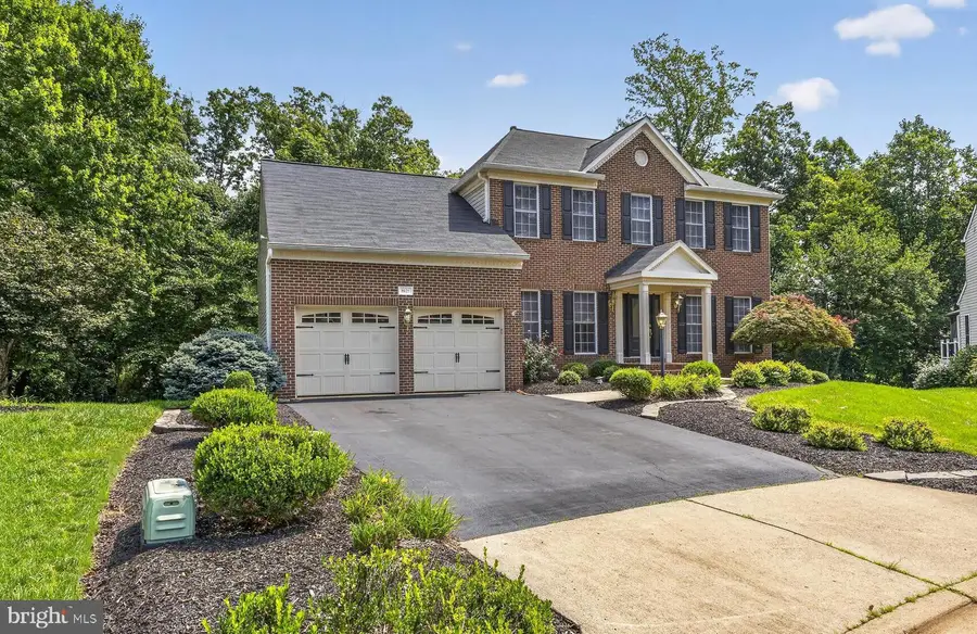 8121 Willingboro Ct, Gainesville, VA 20155 - #2