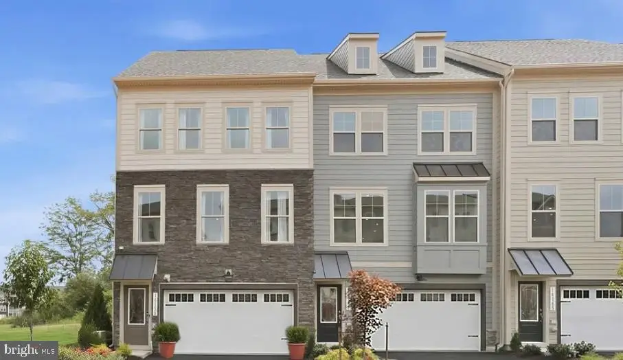 14171 Slate St, Woodbridge, VA 22193 - #1