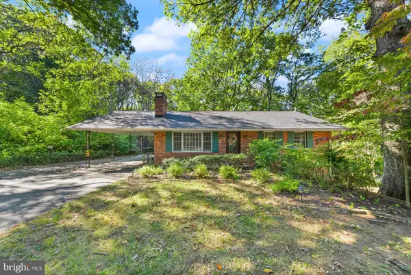 18355 Sharon Rd, TRIANGLE, VA 22172
