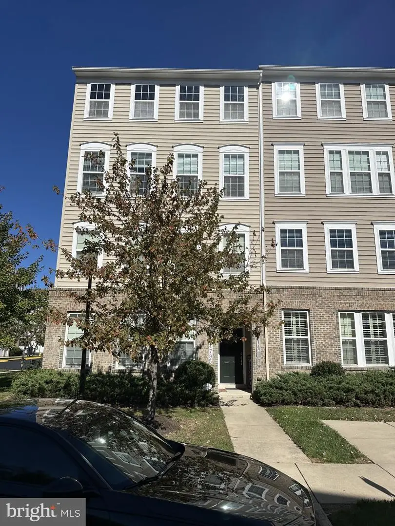 14797 Mason Creek Cir, Woodbridge, VA 22191 - #1