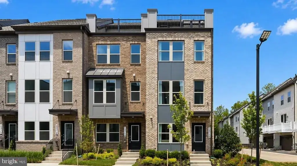 3742 District Dr, Woodbridge, VA 22193 - #1