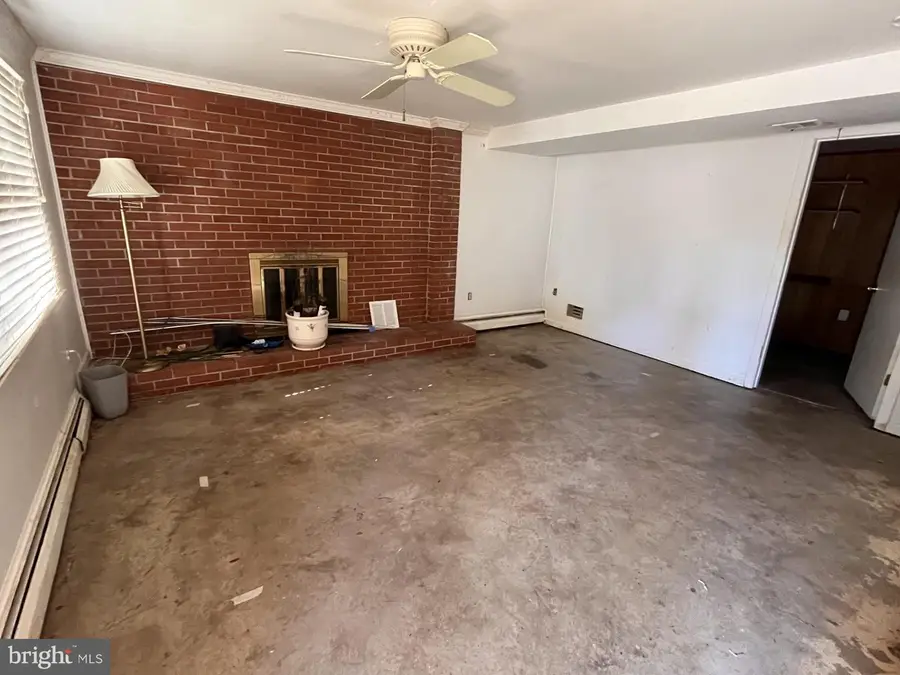 14512 Duran Dr, Woodbridge, VA 22193 - #3