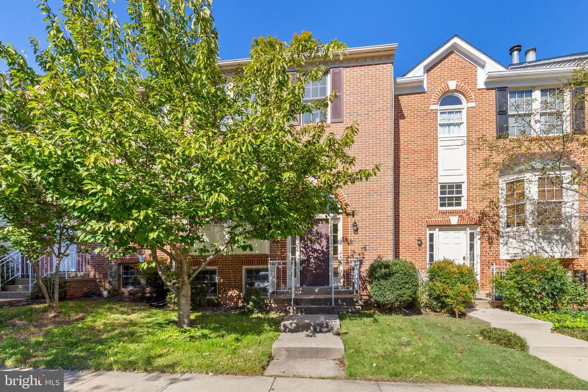 12143 Abbey Glen Ct, Woodbridge, VA 22192 - #1