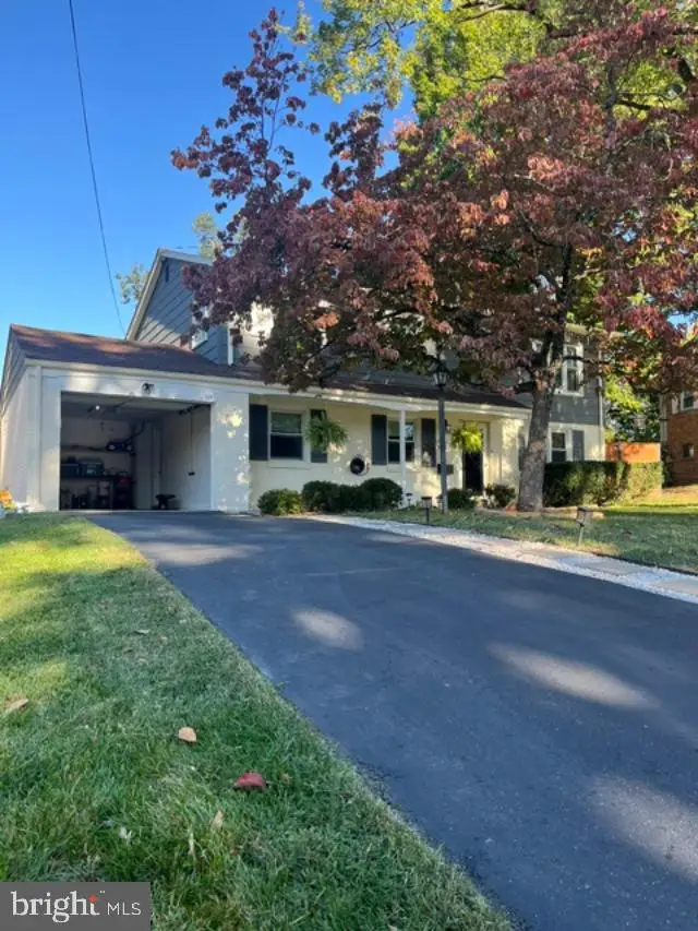 2228 Emporia St, Woodbridge, VA 22191 - #2