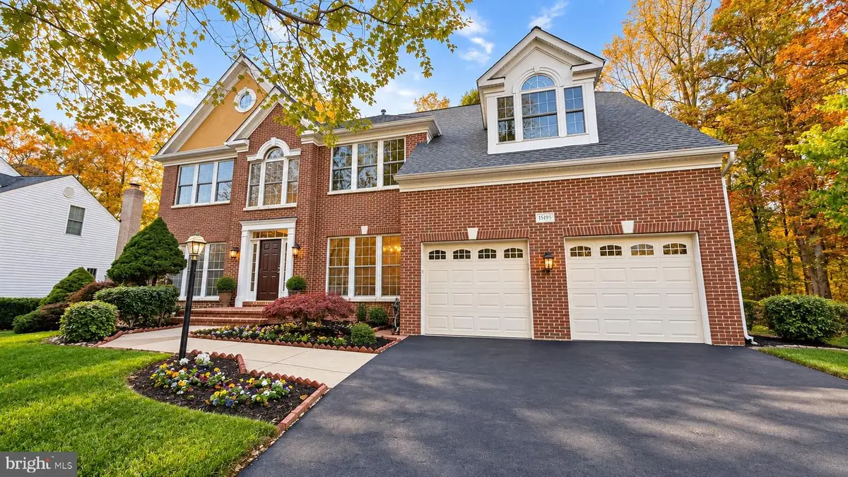 15195 Windy Hollow Cir, Gainesville, VA 20155 - #1