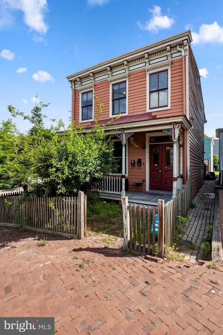 2100 E Broad St, Richmond, VA 23223 - Image #1