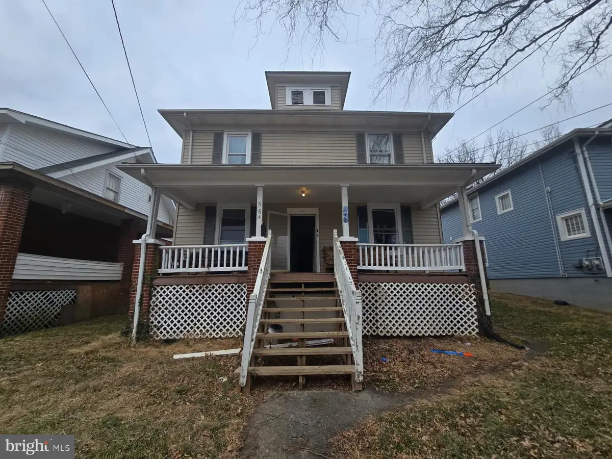 666 Montrose Ave Se, Roanoke, VA 24014 - Image #1
